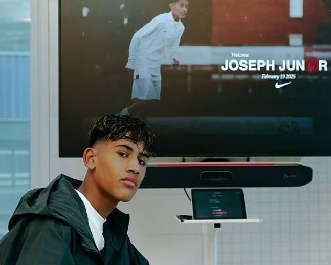 曼联14岁新星加布里埃尔引英超多队关注