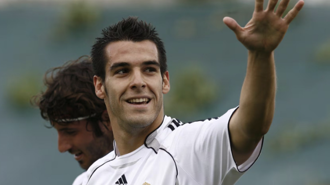 前西班牙国脚内格雷多退役访谈：感恩足球，展望未来