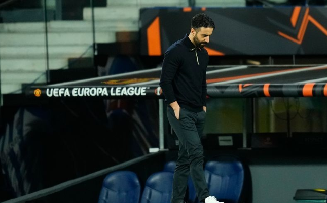 《曼彻斯特晚报》：阿莫林对未来存疑，曼联重建之路任重道远