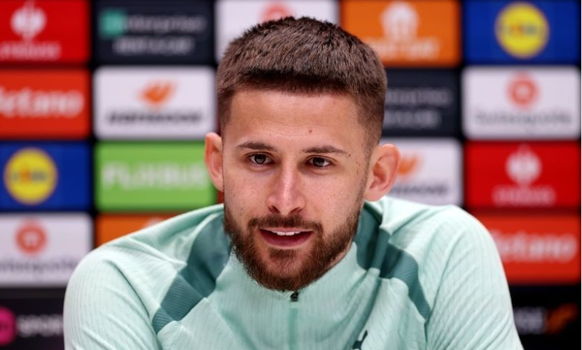 托特纳姆热刺门将维卡里奥赛前发言：全队将团结一心，力拼欧联杯晋级