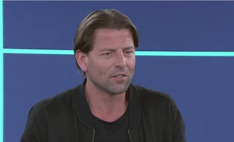 魏登费勒：德国队门将面临挑战，需依靠有经验守门员