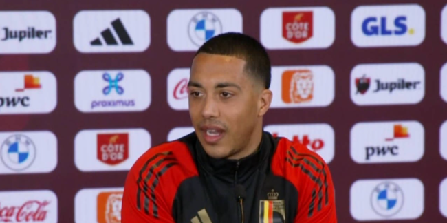 蒂勒曼斯谈比利时队内动态：库尔图瓦回归顺利，卡斯特尔斯言论引争议