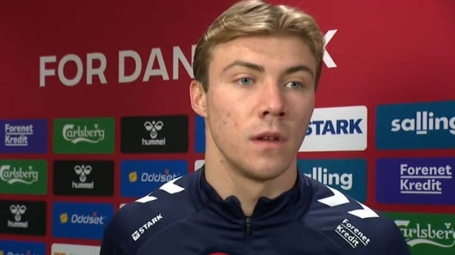 霍伊伦回应批评：已找到应对方法，曼联挑战与机遇并存