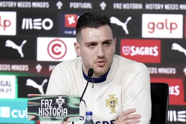 葡萄牙球员达洛特赛前发布会谈穆里尼奥及对阵丹麦