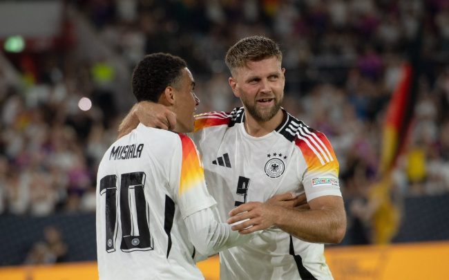 菲尔克鲁格现身德国国家队秘密聚会，计划重返西汉姆联