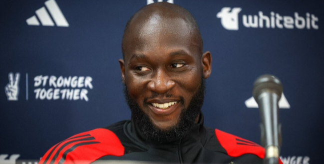 卢卡库展望比利时新时代，强调团结与胜利心态