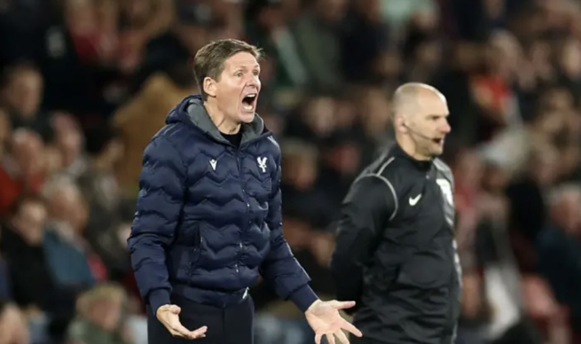 格拉斯纳：水晶宫艰难战平南安普顿，展现球队拼搏精神