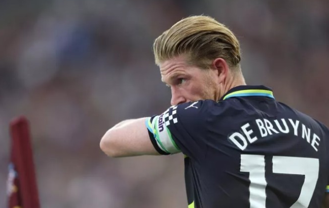 德布劳内成自由球员引众豪门哄抢，沙特新未来城体育领跑争夺战