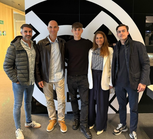 皇马续约18岁后卫迭戈-阿瓜多至2029年，解约条款6000万欧