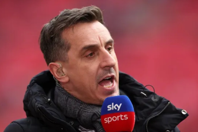 曼市德比前夕：内维尔的“平局论”与曼联的逆袭曙光