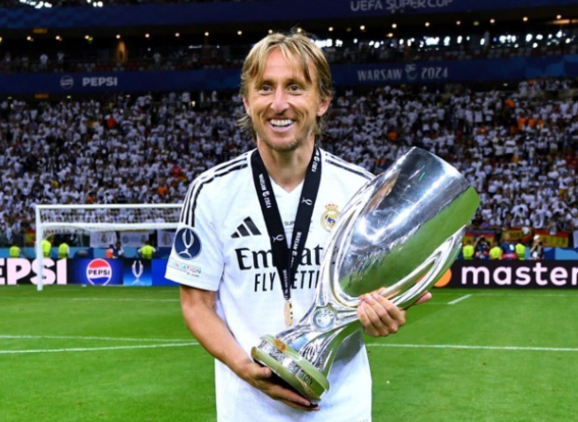 卡塔尔队有意莫德里奇，皇马续约谈判待启