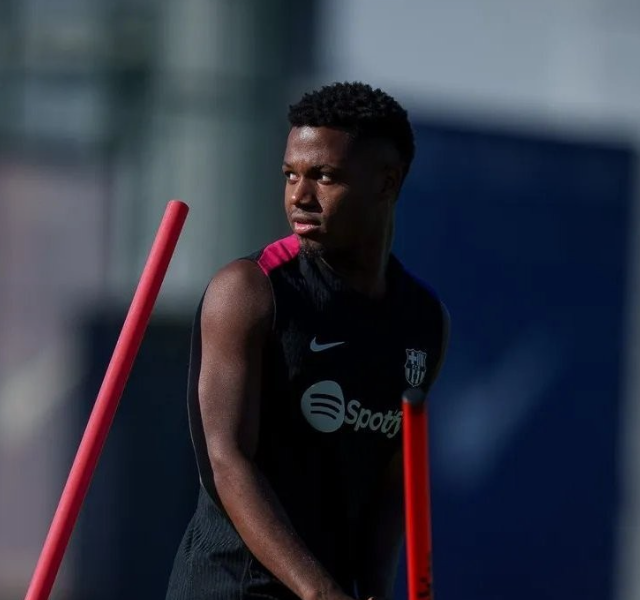 法蒂心灰意冷，今夏或离巴萨寻上场机会