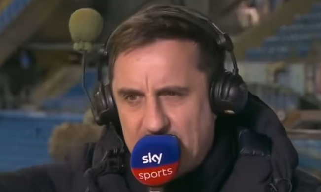 内维尔评曼联：需签五新援，战术受困于阵容短板