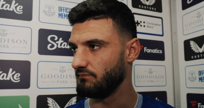 布罗亚谈埃弗顿战平阿森纳：状态回升，盼强势收官古迪逊时光