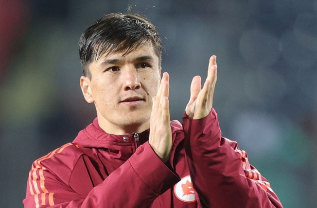 肖穆罗多夫降薪续约罗马，携手共赴新征程