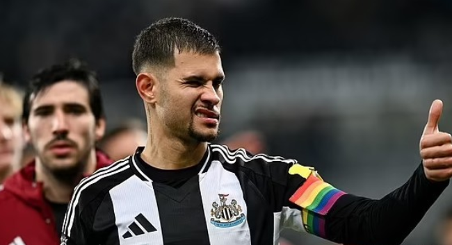 曼城引援新动向：吉马良斯成潜在目标，德布劳内离队后蓝月积极补强