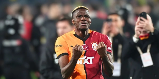 尤文有意奥斯梅恩遭那不勒斯拒绝，联赛竞争成转会障碍