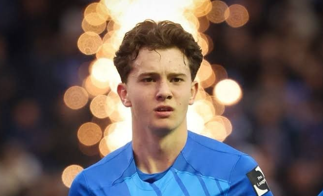 尤文图斯考察17岁新星卡里萨斯，潜力中场引关注