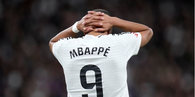 巴黎晋级欧冠半决赛，姆巴佩陷尴尬境地，恩里克力证球队实力