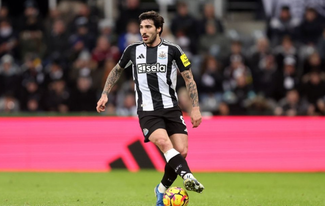 尤文图斯引援计划曝光：托纳利成首选，奥斯梅恩、雷特吉等受关注