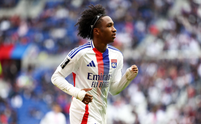 福法纳痛失欧联，里昂虽败犹荣仍留遗憾