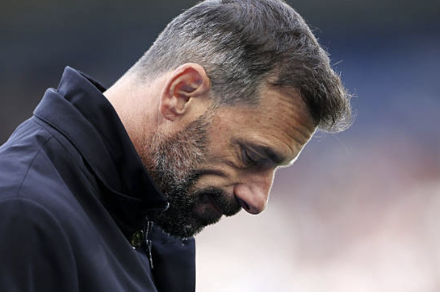 范尼斯特鲁伊谈莱斯特城降级：失望但不放弃，未来等待俱乐部指示