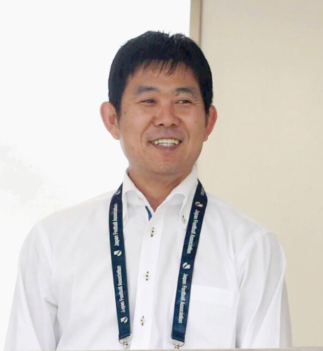 森保一观战谈旅欧球员：高光表现振奋日本队，选拔重挑战精神