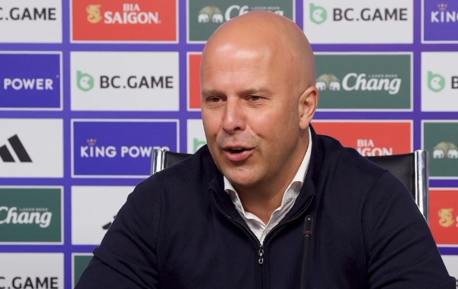 斯洛特赛后盛赞阿诺德，谈利物浦统治力、定位球战术与争冠展望