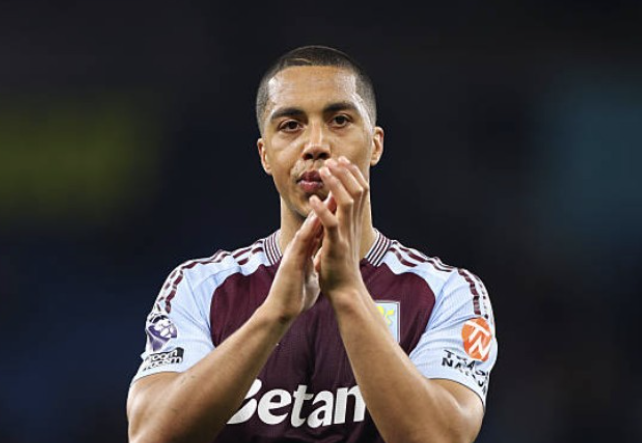 蒂勒曼斯：维拉虽败犹荣，全力备战足总杯半决赛