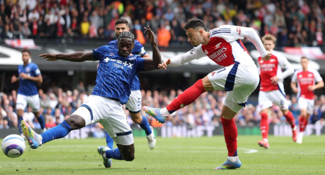 阿尔特塔盛赞马丁内利：职业精神与领袖气质并存，走在成功正道上