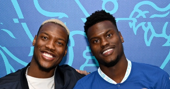 巴迪亚西勒：哥哥的陪伴与指引，铸就我的足球之路