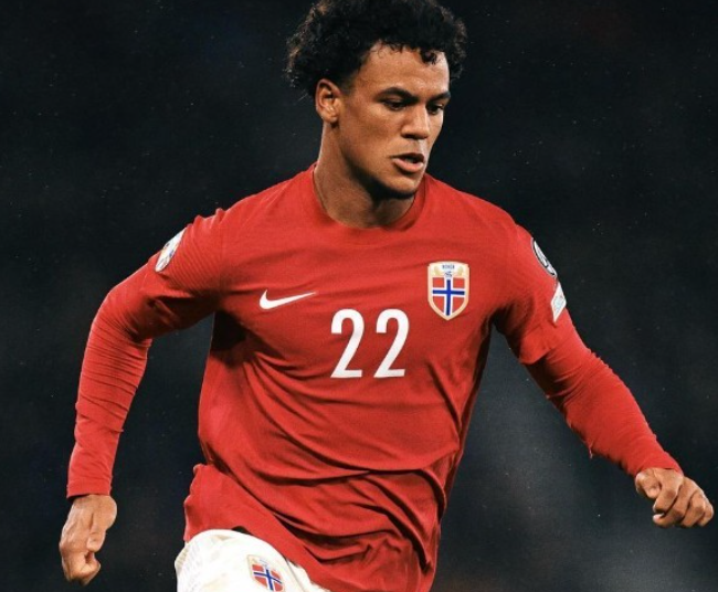 曼城新星鲍勃再陷轻伤困扰，挪威主帅确认伤情无大碍但归期未定