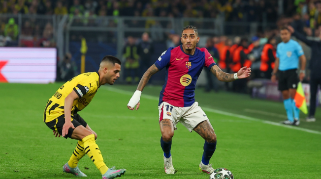 巴萨续约拉菲尼亚遇波折，英超三强觊觎巴萨边锋未来成谜