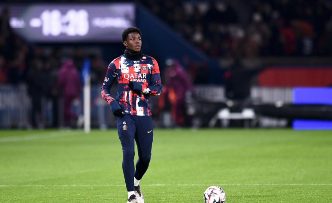 巴黎17岁铁卫倾向药厂，勒沃库森领跑塔佩争夺战