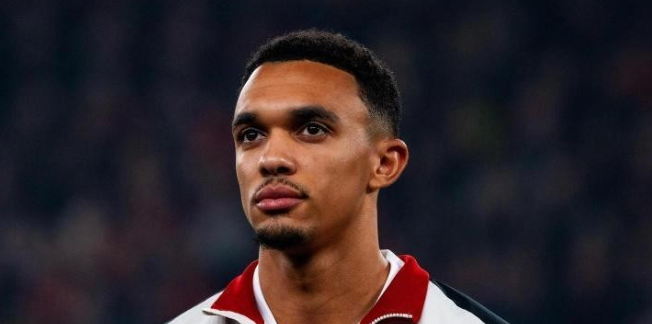 利物浦今夏转会风暴：亿元预算重塑三线，斯洛特剑指英超卫冕