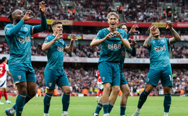 皇马突袭伯恩茅斯双星，利物浦后防引援计划遇阻