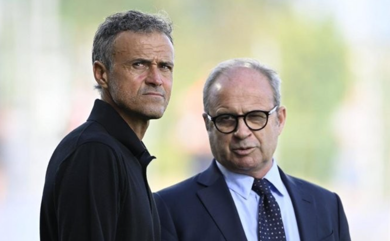 坎波斯留队传闻遭辟谣，恩里克确认巴黎团队建设蓝图