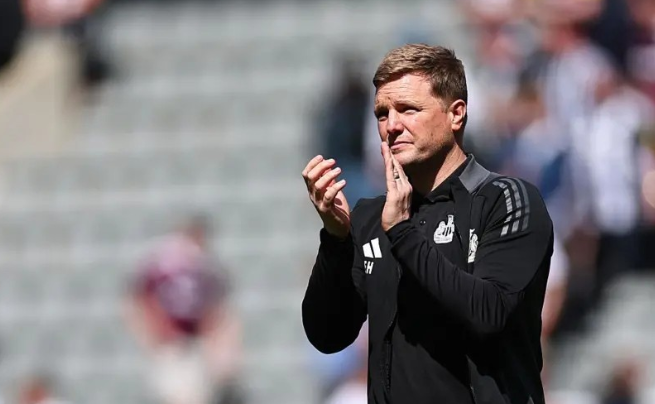 埃迪-豪盛赞纽卡斯尔联坚韧取胜 联赛杯荣耀铸就红魔信心基石