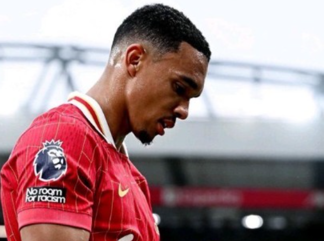 利物浦球员迪拜之行：为阿诺德举办欢送盛宴