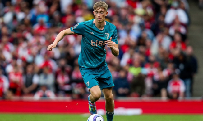 阿森纳利物浦领跑赫伊森争夺战，拜仁因时间劣势出局