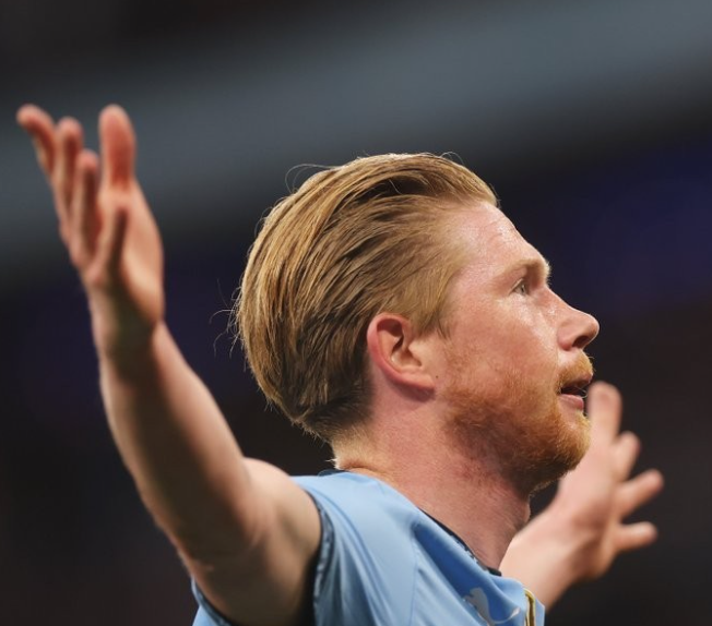 那不勒斯引援发力，欲签德布劳内挽留孔蒂