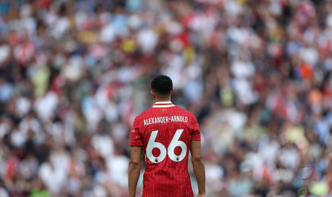 皇马欲提前签阿诺德征战世俱杯，转会操作尚存悬念