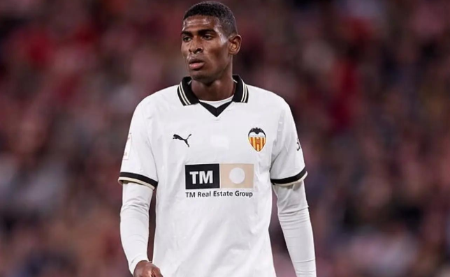 英超劲旅领衔争夺！20岁瓦伦西亚新星莫斯克拉成转会市场香饽饽