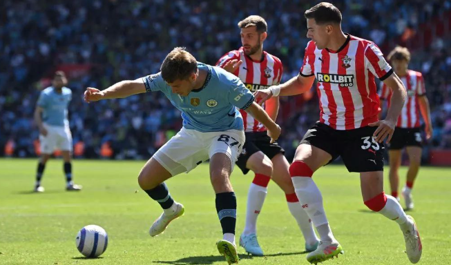 曼城中场麦卡蒂陷离队漩涡，利兹联、森林、药厂竞逐，2500万镑成转会关键价