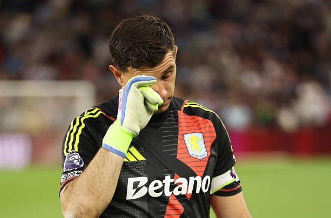 达米安 - 马丁内斯转会风波：维拉生涯或近尾声