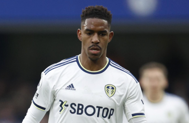 拉齐奥领跑菲尔波争夺战，巴萨马竞米兰等多队关注合同到期左闸