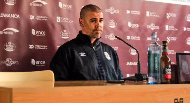 巴尔德斯突辞阿维拉主帅：追求职业化足球道路，俱乐部震惊仍表尊重