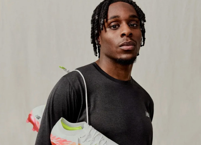 弗林蓬签2000万镑天价球鞋合同，New Balance押宝潜力新星对抗巨星阵营