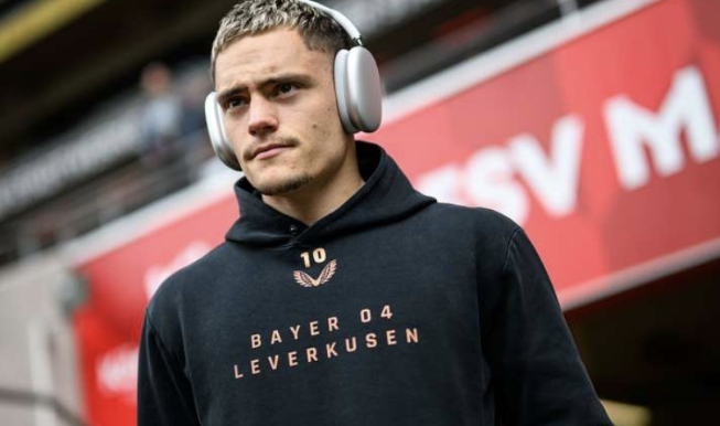 德媒曝维尔茨转会新动态：拜仁领跑优势存疑，英超双雄或成黑马