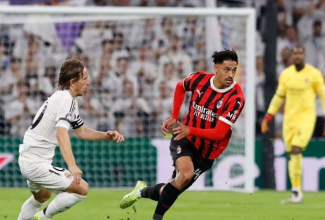 曼城6000万欧求购赖因德斯，米兰重建之路再添变数